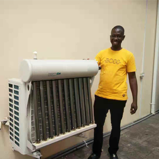 climatiseur solaire thermique hybride économisant 30-50% installé au Ghana